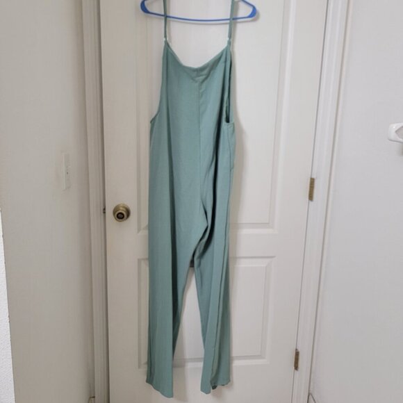 Jane's Size L-XL Sage Green Overalls / Jumpsuit, Excellent Used Condition - Picture 8 of 14